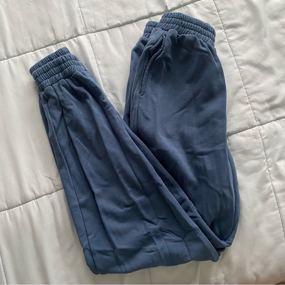 Superdown Dallas Joggers - Picture 5 of 8